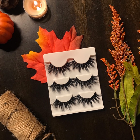 LAST ONE!! NEW!! 💫 3D MINK 3 PAIR FALSE LASHES - Picture 3 of 5